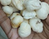 A picture of step 2 of Sabut dana, makhana kher.