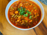 خورشت لوبیا سبز با سینه مرغ