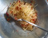 Foto langkah ke 6 dari resep Tumis pepaya muda pedas.