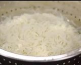 A picture of step 2 of Veg Schezwan rice.