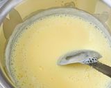 A picture of step 3 of Mango Custard Pudding with Walnuts.