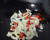 Foto langkah ke 3 dari resep Tumis Kangkung Saus Tiram.
