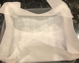 A picture of step 2 of Oreo Ice Cream Bars.