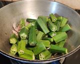 A picture of step 3 of Curd Okra or Dahi ki Bhindi..