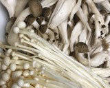 Foto del paso 1 de la receta: Salsa de hongos para bistec