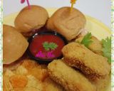 A picture of step 1 of #Mini_Nuggets_Burger! #KokabandCookpad #RamadanKiTayari.