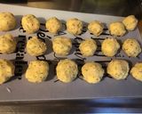 Une image de l'étape 7 de Boulettes de polenta au persil, jambon et parmesan sauce tomates et carottes.