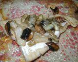 Foto del paso 4 de la receta: Pescado al horno con salteado de hongos