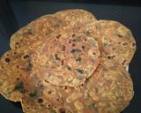 મેથીના થેપલા (Methi Thepla Recipe In Gujarati) રેસીપી સ્ટેપ3ફોટો