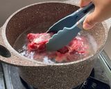 Foto langkah ke 1 dari resep Asem Asem Daging Sapi.