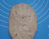 Foto langkah ke 9 dari resep Cheddar & Paprika Soft Sourdough Bread.