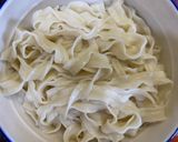 A picture of step 3 of Beef Sesame Sauce Noodles.