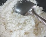 A picture of step 1 of Carrot pulav.