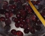 Erdei gyümölcsös sajttorta recept fázis 4 fotója