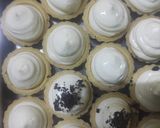 Gambar langkah 2 resipi Oreo Cheese Tart.