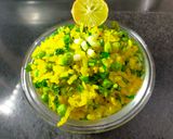 A picture of step 2 of Matar Poha.