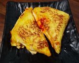 Foto langkah ke 4 dari resep Egg Toast ala JK (정국표 겉.바.속.촉 토스트).