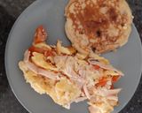Foto del paso 3 de la receta: Tortilla con tomate gratinada