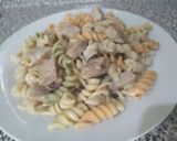 Foto del paso 4 de la receta: Pasta tricolor con crema de champiñones y chuleta de cerdo