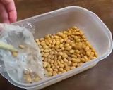A picture of step 10 of Ferment Natto at home.