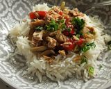 Pirított gombás, paprikás tonhal, rizzsel recept fázis 3 fotója