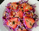 Foto del paso 12 de la receta: Ensalada de lombarda con vinagreta de fresones