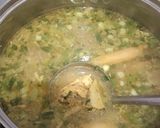 Foto langkah ke 4 dari resep Soto Ayam Suwir Rumahan.