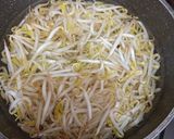 Foto langkah ke 2 dari resep Soto Ayam Sederhana.
