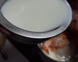 A picture of step 3 of Mango shake Mastani.