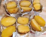Sajttal, baconnal töltött krumpli recept fázis 1 fotója