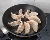 Foto langkah ke 5 dari resep Gyoza.