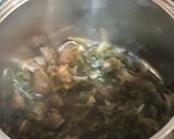 Foto del paso 1 de la receta: Bocata de tortilla con verduras silvestres. Receta de posguerra