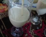 A picture of step 4 of Chickoo ice cream  shake.