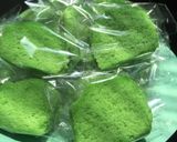 Foto langkah ke 6 dari resep Bolu pandan kukus simpel.