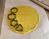 A picture of step 6 of Avocado Biscuits.