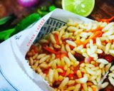 A picture of step 1 of Jhal Muri or Bhel.
