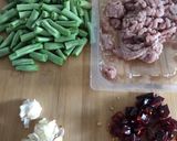 รูปขั้นตอนการทำที่ 1 ของ ผัดถั่วแขกกับหมูสับ