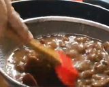 A picture of step 1 of Imli chutney.