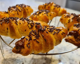 Foto del paso 4 de la receta: Croissant relleno de crema Lotus