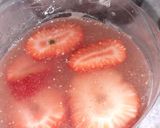 Foto del paso 6 de la receta: Licuado Frío de Frutilla🍓🍓