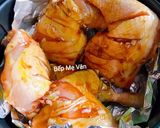 Hình bước làm 2 của món Cơm trắng ăn kèm đùi gà nướng nồi chiên không dầu