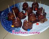 A picture of step 5 of Apple choco balls.