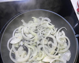 Foto del paso 1 de la receta: Pasta con pulpo, pimientos del piquillo y espinacas