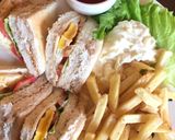 A picture of step 6 of Club Sandwiches.