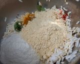 A picture of step 2 of Mudhi bara(perfect snacking).