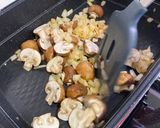 A picture of step 6 of Chicken Stroganoff.