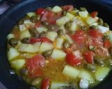 Foto del passaggio 7 della ricetta Baccalà in umido con patate e olive