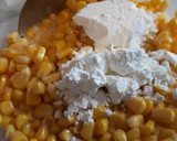 Foto del paso 3 de la receta: Tortitas de maíz y pollo