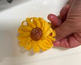 A picture of step 4 of Kawaii (Lovely) Sunflower and Dandelion.
