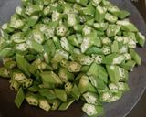 A picture of step 2 of Bhindi curry/ladies finger curry.